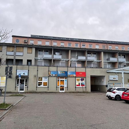 Ferienwohnung Naehe Kit Mit Parkplatz Und Smart Tv Karlsruhe Exterior foto