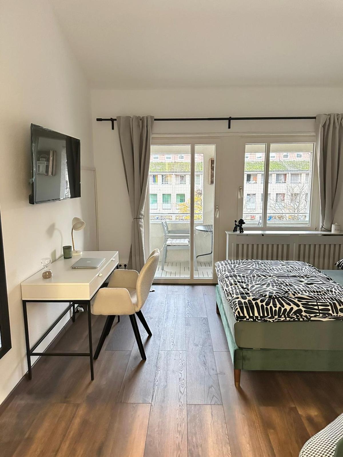 Ferienwohnung Naehe Kit Mit Parkplatz Und Smart Tv Karlsruhe Exterior foto